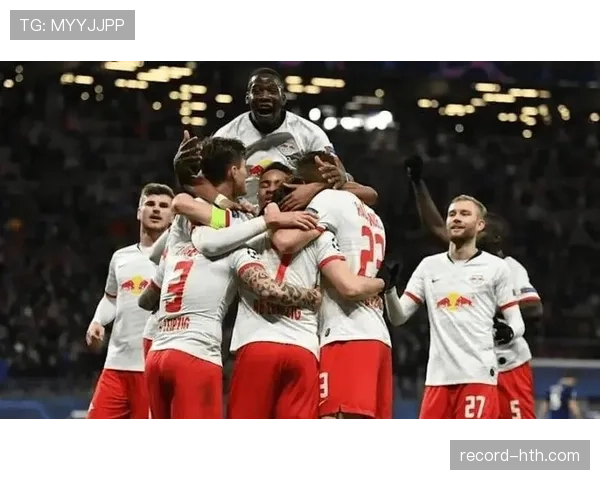 门兴更衣室团结一心,状态回暖誓冲击德甲更高目标 门兴更衣室团结一心,状态回暖誓冲击德甲更高目标