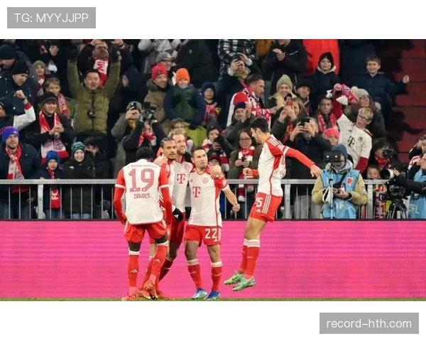 金玟哉达成国家队百场里程碑，稳健表现令人期待